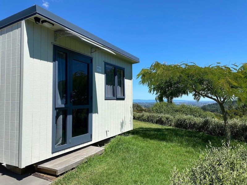 Cabin / Sleepout Carousel 1