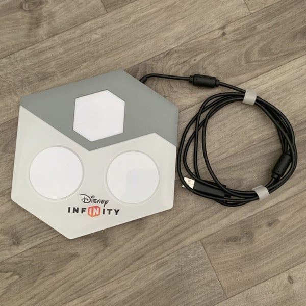 Disney Infinity portal base & figures Carousel 6
