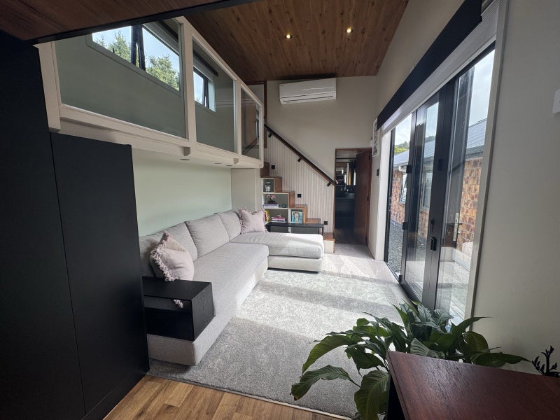 Super Luxe Tiny Home on Wheels Carousel 1