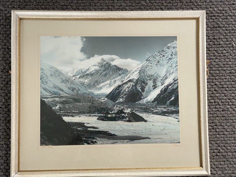 Original Whites Aviation Photograph - Mount Cook Carousel 1