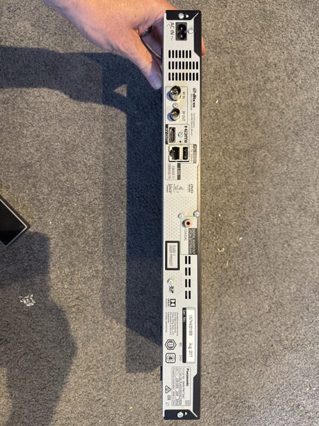 Panasonic 3D Blu-ray Disc™ DVD and HDD Recorder DMR-PWT560 Carousel 3