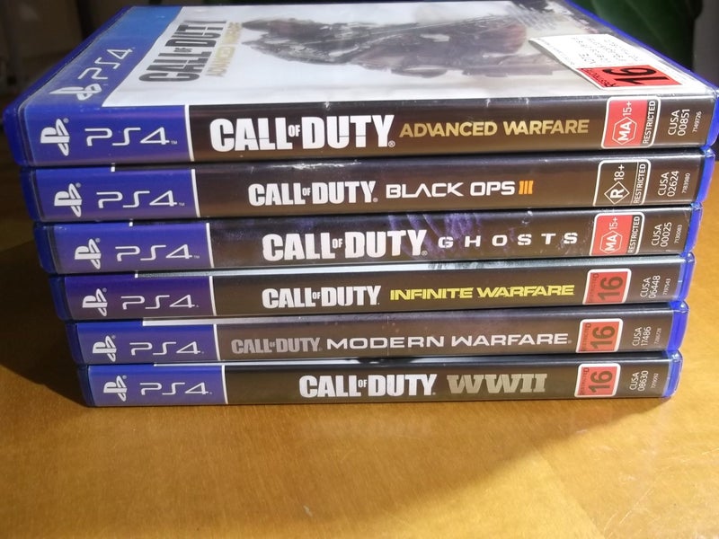 Call of Duty Bulk Buy / Bundle - PS4 x 6 Games - All VG condition Carousel 1