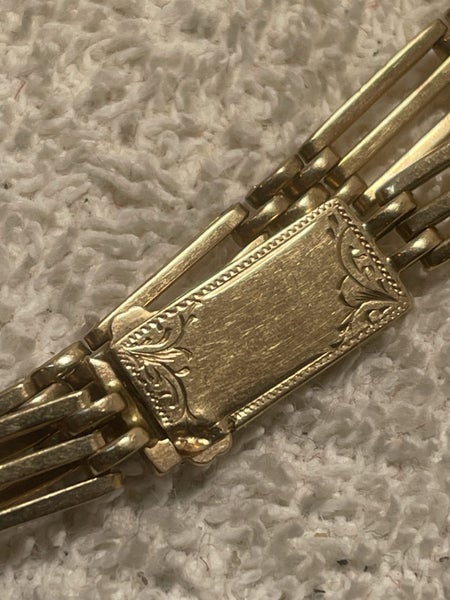 9 ct gold bracelet Carousel 2