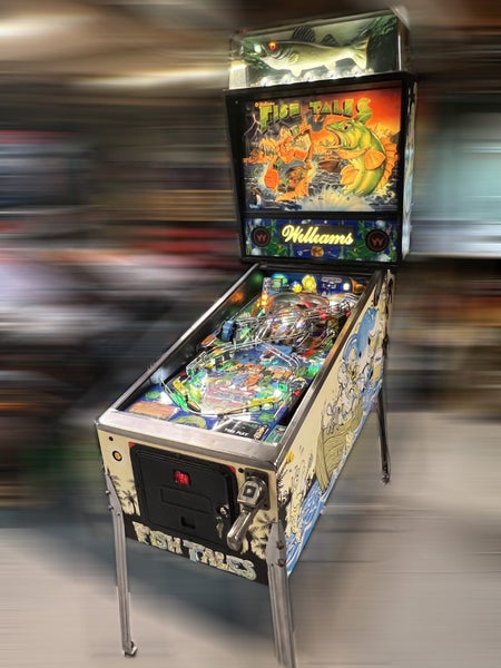 Fish Tales pinball machine Carousel 1