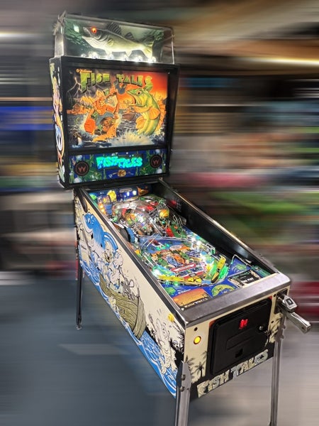 Fish Tales pinball machine Carousel 2