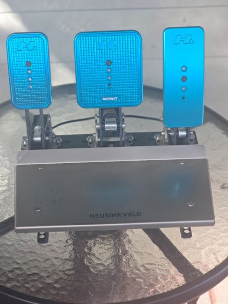 Heusinkveld Sprint Pedals Carousel 1