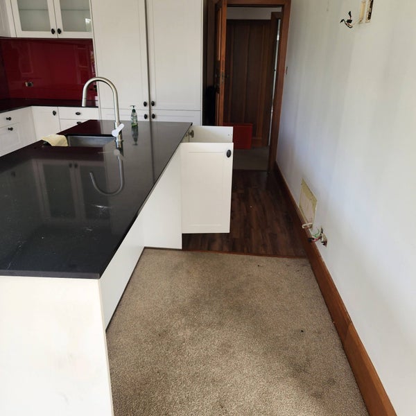 Used kitchen including stone tops in excellent condition Carousel 2