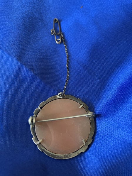 Continental 800 silver Madonna and child cameo brooch Carousel 4