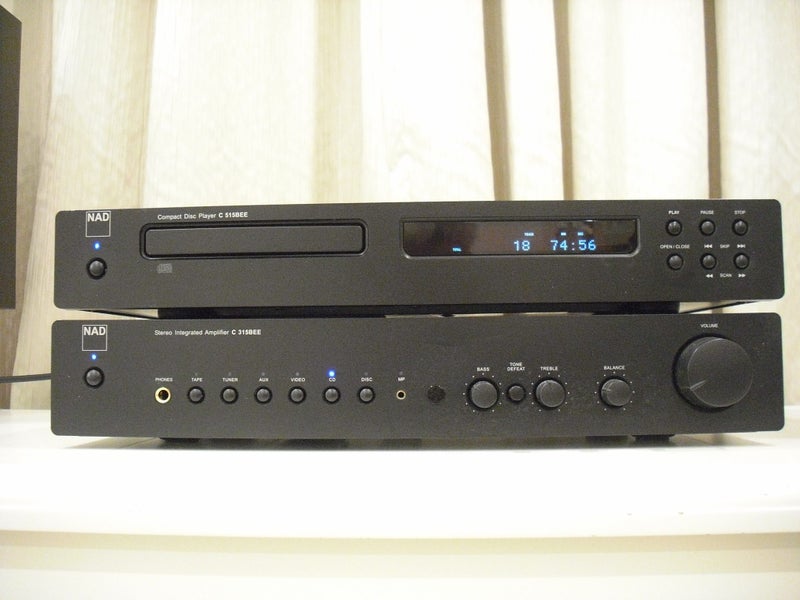 Hi-Fi System: NAD C515BEE CD Player + NAD C315BEE Amp + Denon Speakers Carousel 2