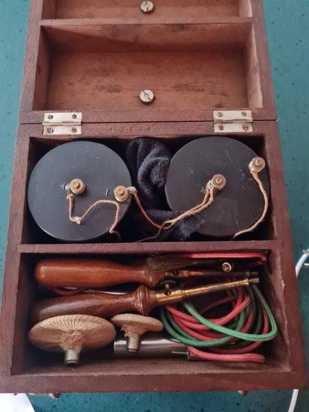 Portable Faradic Battery Electrotherapy Set Carousel 2