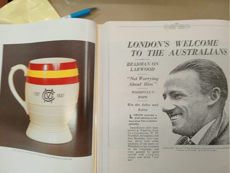 Sports books. Carousel 1