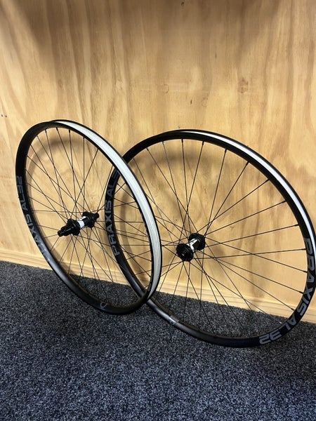 Praxis DT Swiss 29” Wheelset NEW Carousel 6