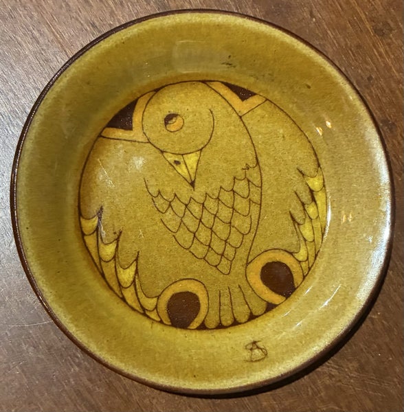 1280 Barry Ball Ann Stubbs 13 cm diameter dish Carousel 1