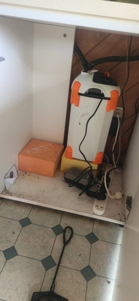 Fish tank full set up Carousel 2