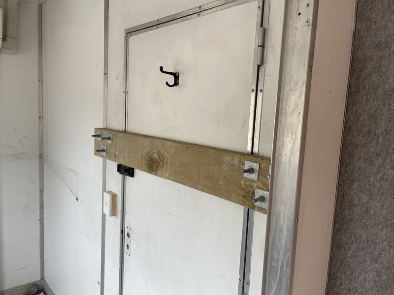 2 Room Portacom With Heatpump Carousel 8