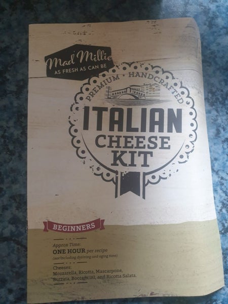 Mad millie Italian cheese making kit. Carousel 2