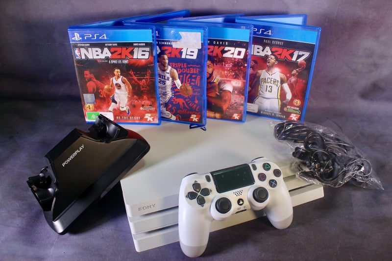 PLAYSTATION 4 PRO 1TB BUNDLE + 4 GAMES AS NEW CONDITION "GREAT BARGAIN $399 Carousel 1