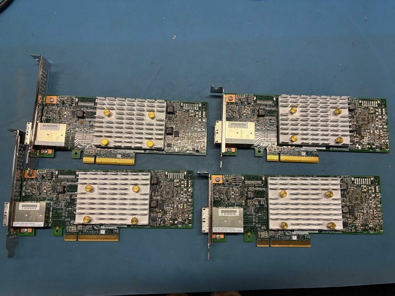 $1 res || 4 x HPE Smart Array E208e-P SR || 12G SAS PCIe Plug-in Controller Card Carousel 1