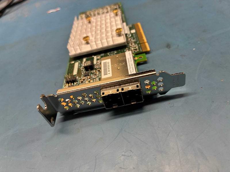 $1 res || 4 x HPE Smart Array E208e-P SR || 12G SAS PCIe Plug-in Controller Card Carousel 2