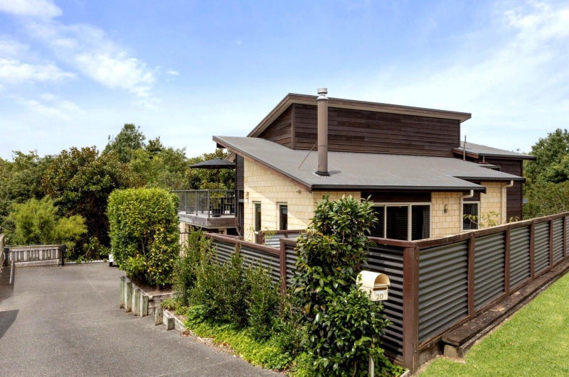 gallery carousel 1
