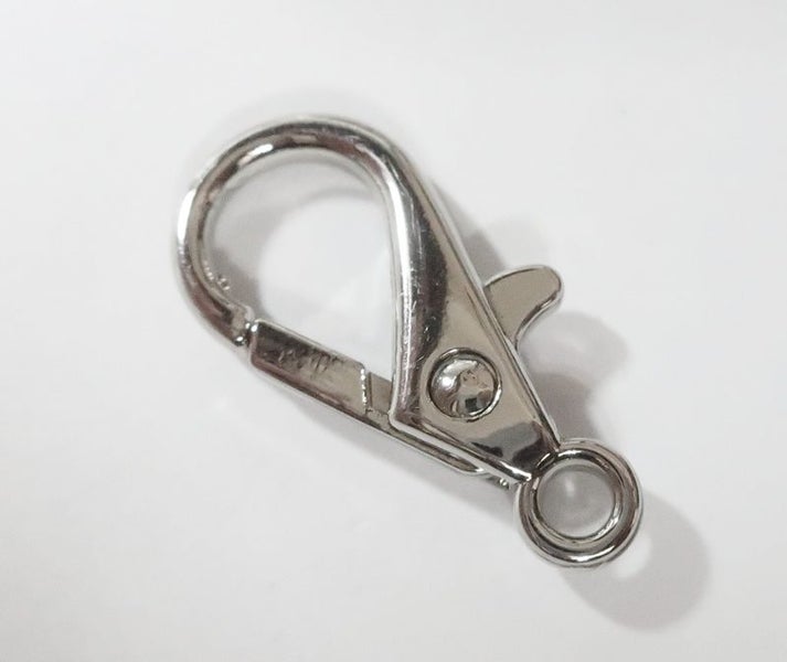 A HUGE SILVER LOBSTER CLASP - 28 mm Carousel 1