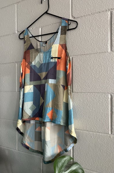 ELK Hi Low Sleeveless Abstract Silk Blouse 100% Silk (M) Carousel 2