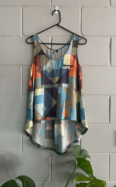 ELK Hi Low Sleeveless Abstract Silk Blouse 100% Silk (M) Carousel 1