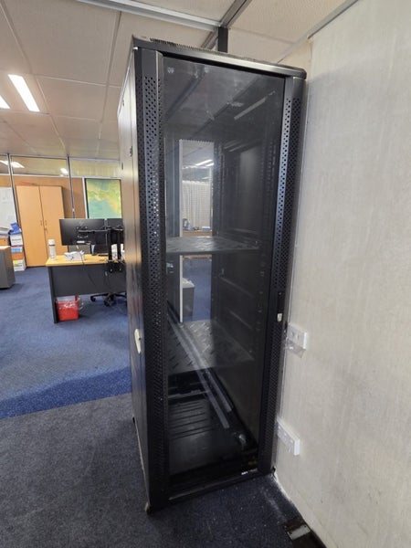 Server cabinet, large Carousel 1