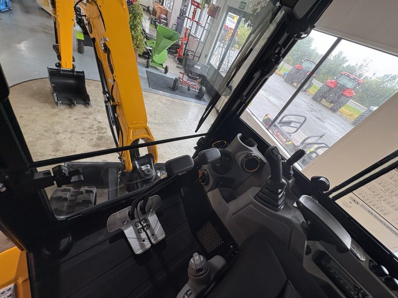 2025 JCB 25Z-1 Cab excavator Carousel 7