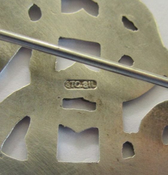 ANTIQUE STERLING SILVER MONOGRAM BROOCH "S.H.C." - CIRCA 1900 Carousel 4