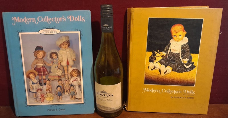 DOLLS REFERENCE BOOKS ( 2 ) MODERN COLLECTABLE DOLLS. ETC LOT 19 Carousel 1