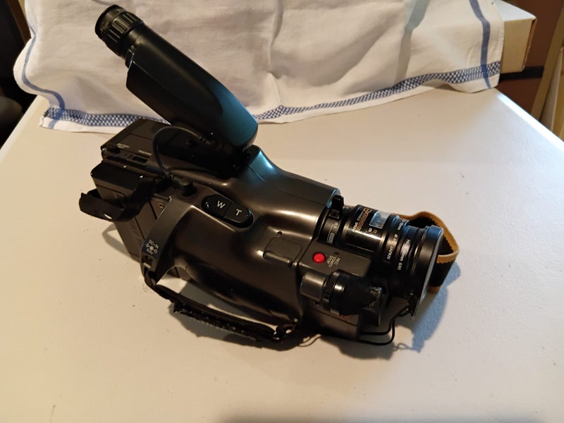 Philips Explorer VHS Compact VKR6846 Carousel 2