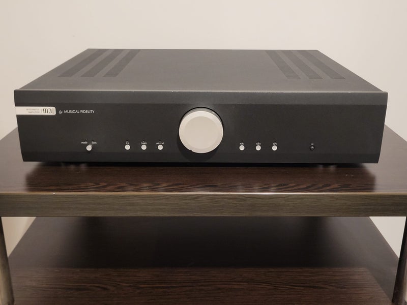 Musical Fidelity M3i Integrated Amplifier Carousel 1
