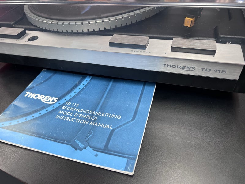 Vintage Thorens TD115 Turntable Carousel 2