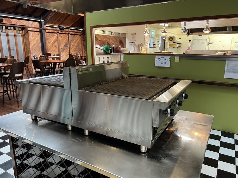 Cobra Gas Barbecue - Bench Model