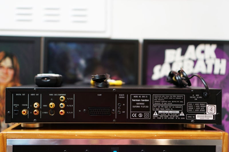 Harman Kardon DVD-25 DVD/CD Player with Wolfson Audiophile-Grade DAC & Remote Carousel 7