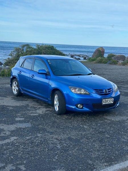 2005 Mazda Axela