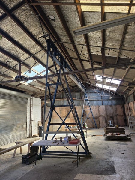 Gantry Frame Carousel 1