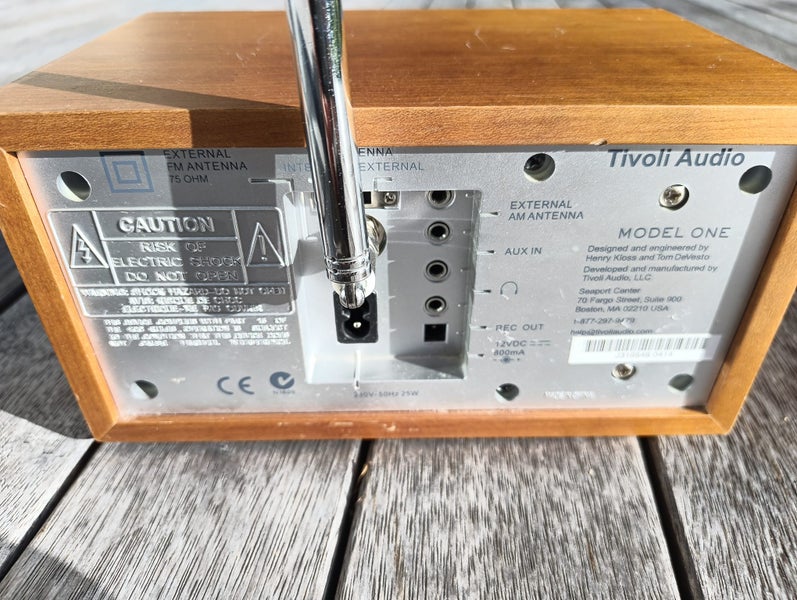 Tivoli Audio Model One | Radio Carousel 6