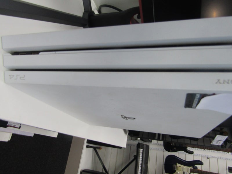PS4 CONSOLE SONY PRO 1TB CUH7102B SW: 13.00 - STAINED A16100830-1 Carousel 3