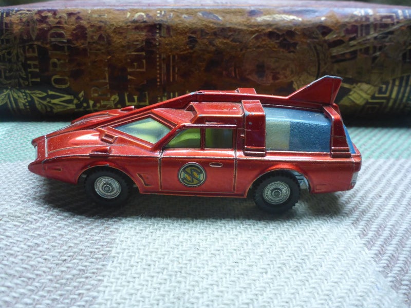 Awesome Old Dinky Toys Diecast Toy 103 Spectrum Patrol Car Captain Scarlett Carousel 1