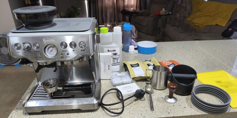 Breville Barista Express with accessories Carousel 2