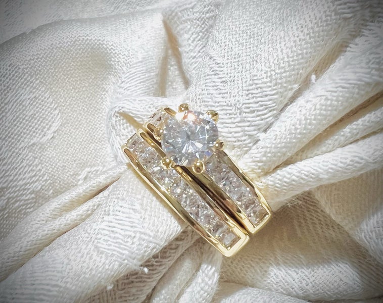 CLASSIC 3CT SIM DIAMOND 18KGB ENGAGEMENT & WEDDER SET SZ 8 *NO RES* Carousel 4