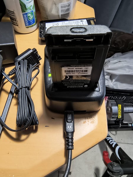 MOTOROLA VHF RADIO ACCESSORIES Carousel 2