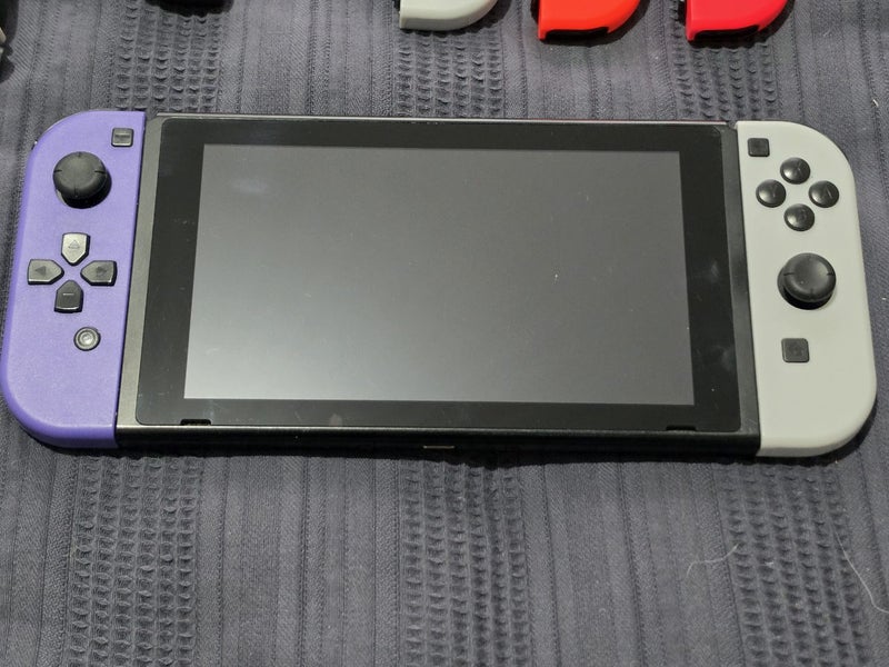 Nintendo Switch v1 Console plus accessories Carousel 2
