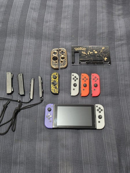 Nintendo Switch v1 Console plus accessories Carousel 1