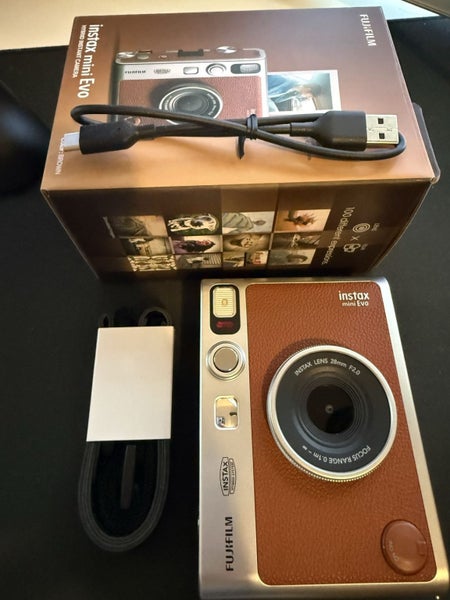 Fujifilm Instax Mini Evo Carousel 2