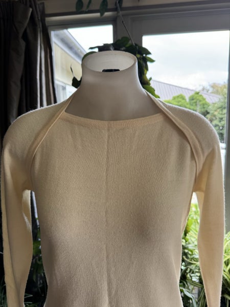 OPTIMUM MADE IN NZ BEAUTIFUL CREAM SUPER SOFT MERINO WOOL JERSEY SIZE M Carousel 2