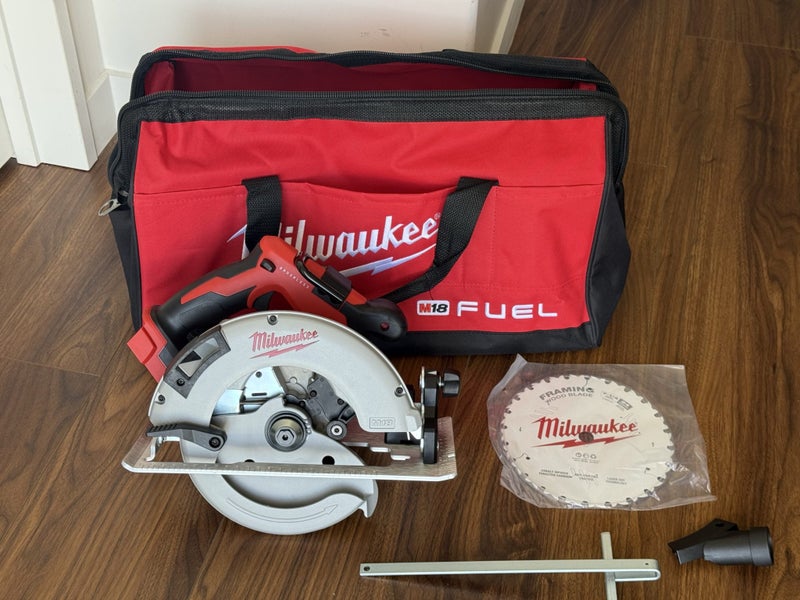 Milwaukee M18 FUEL 184mm 18v Cordless Brushless Circular Saw Carousel 1