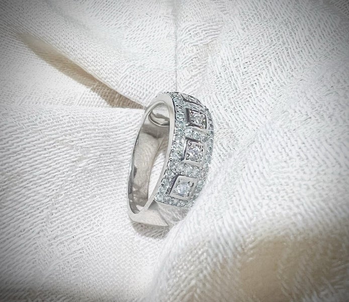 EXQUISITE PLATINUM FINISH SIM. DIAMOND 18KGB ETERNITY BAND SZ 10 *NO RES* Carousel 2